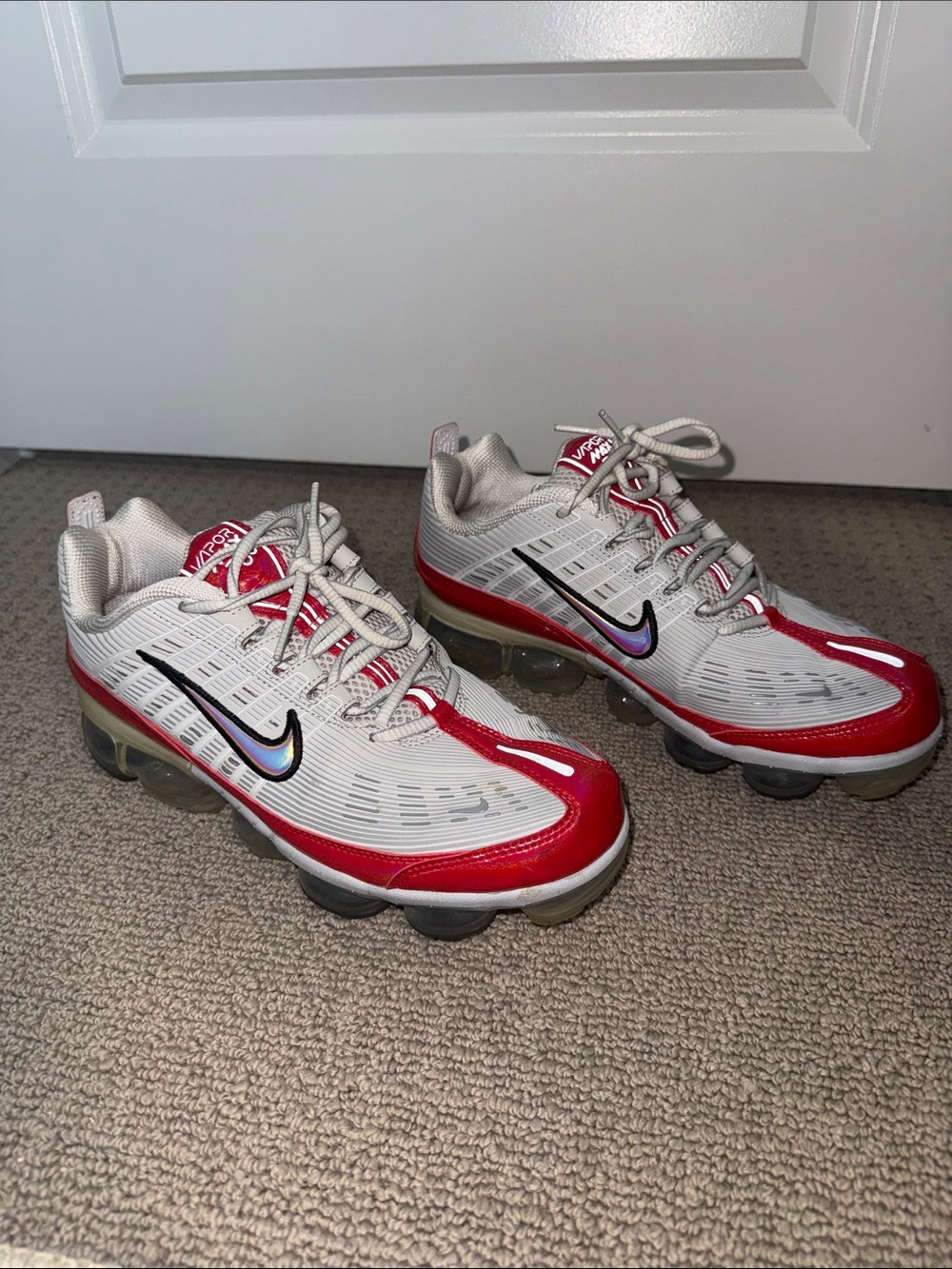 Nike White and Red VaporMax 360 Sneakers mens size 8